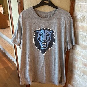 Columbia University Nike Gray Tee in XL with Blue Lion Graphic